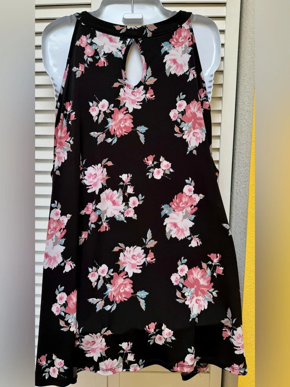 torrid Black Top with Pink Floral Print - Picture 3 of 8
